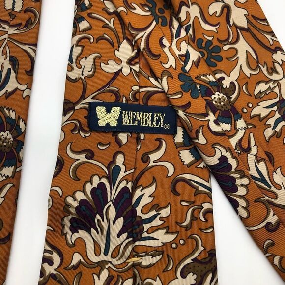 Wembley Vintage Tie - Picture 3 of 5